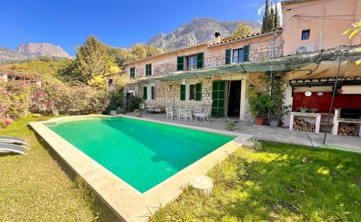 Villa in Biniaraix, Soller, Balearic Islands 1