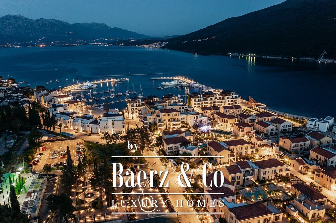 Penthouse in Herceg Novi, Herceg Novi Municipality, Montenegro 3 - 16975866