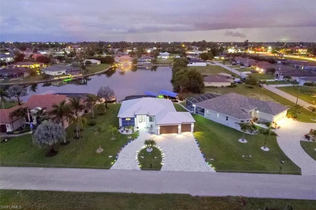 House in Cape Coral, Florida, United States 3 - 16976071