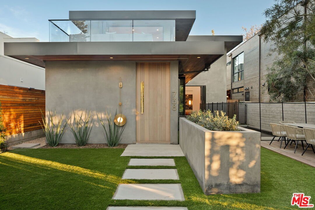 House in Los Angeles, California, United States 2 - 16976009