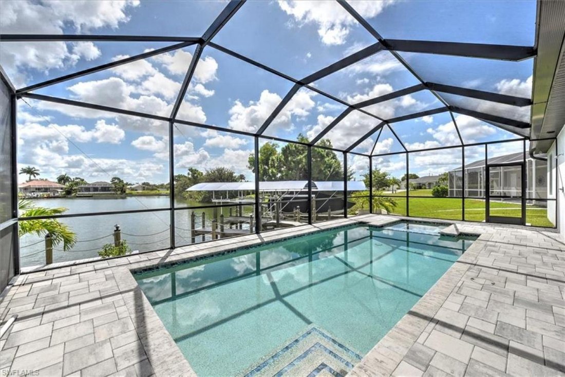 House in Cape Coral, Florida, United States 4 - 16976071