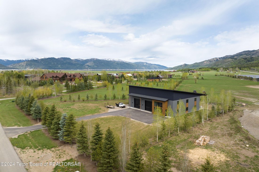 House in Alpine, Wyoming, United States 5 - 16976283