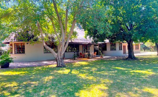 House in Marlbank River Est AH, Gauteng, South Africa 1