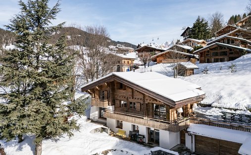 Chalet in La Clusaz, Auvergne-Rhône-Alpes, France 1