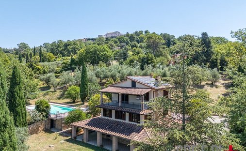 Casa de Campo en Giove, Umbría, Italia 1