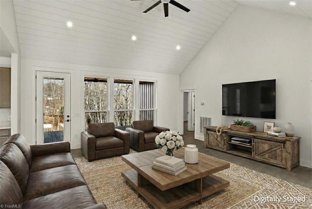 House in Sparta, North Carolina, United States 4 - 16977068