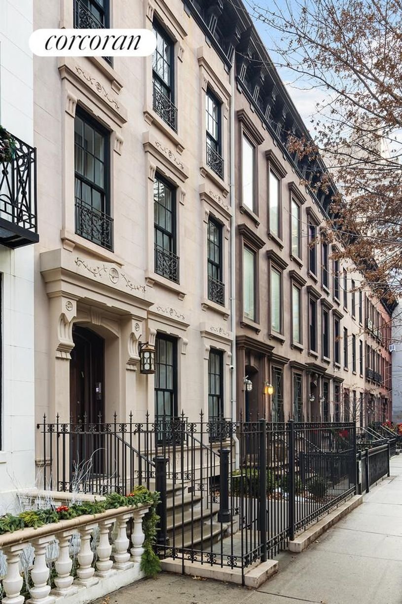 New York, New York, United States 2 - 16976948