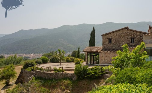 Casa de Campo en Amer, Cataluña, España 1