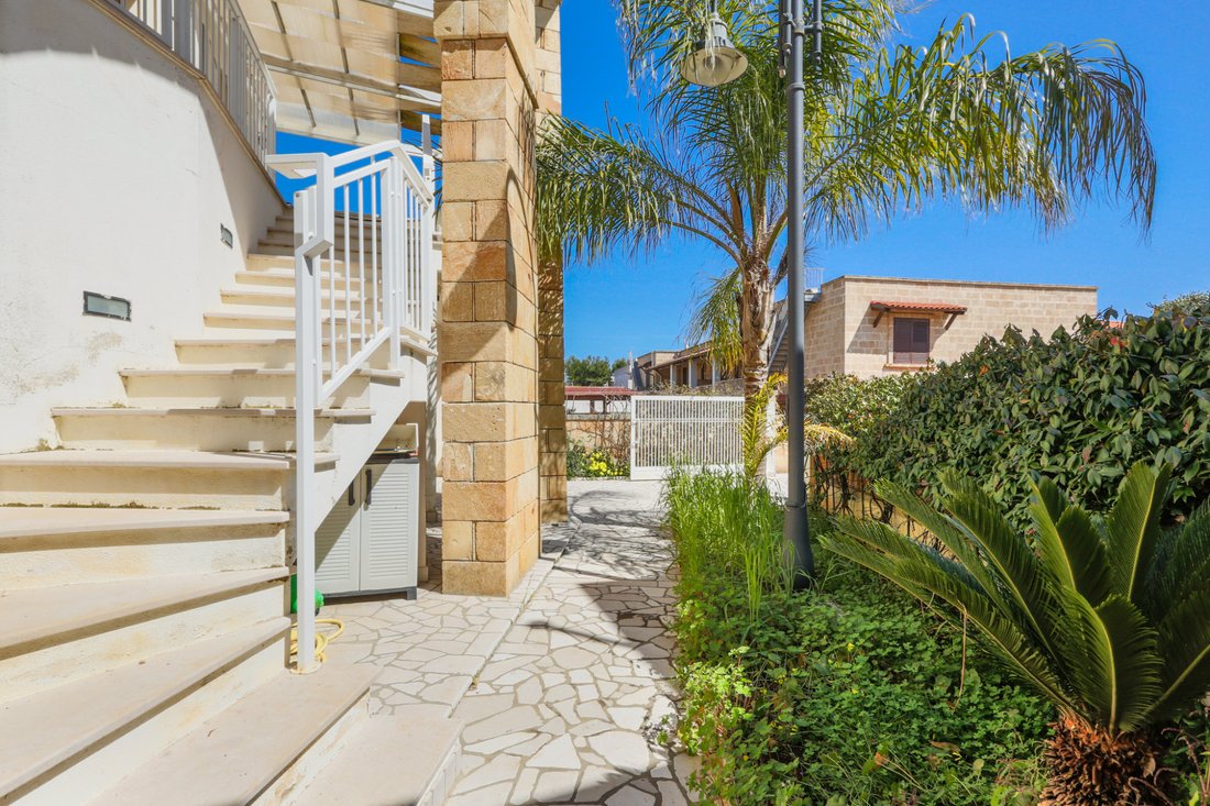 Villa in Castrignano del Capo, Apulia, Italy 3 - 16979568