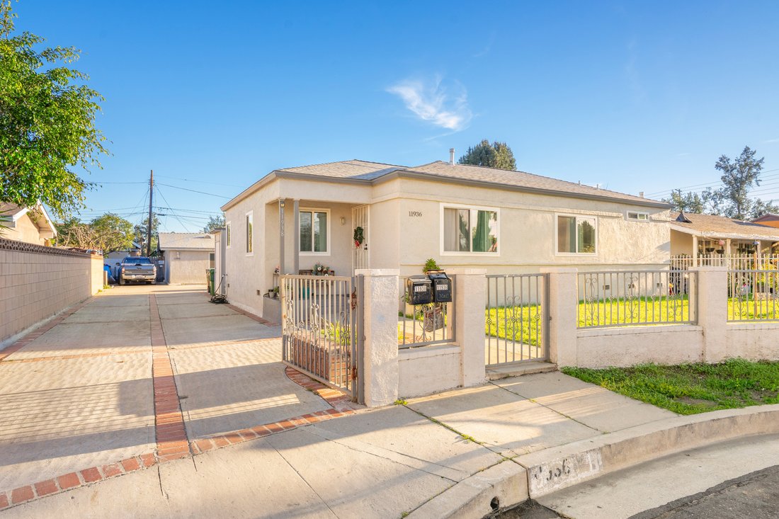 House in Los Angeles, California, United States 1 - 16981795
