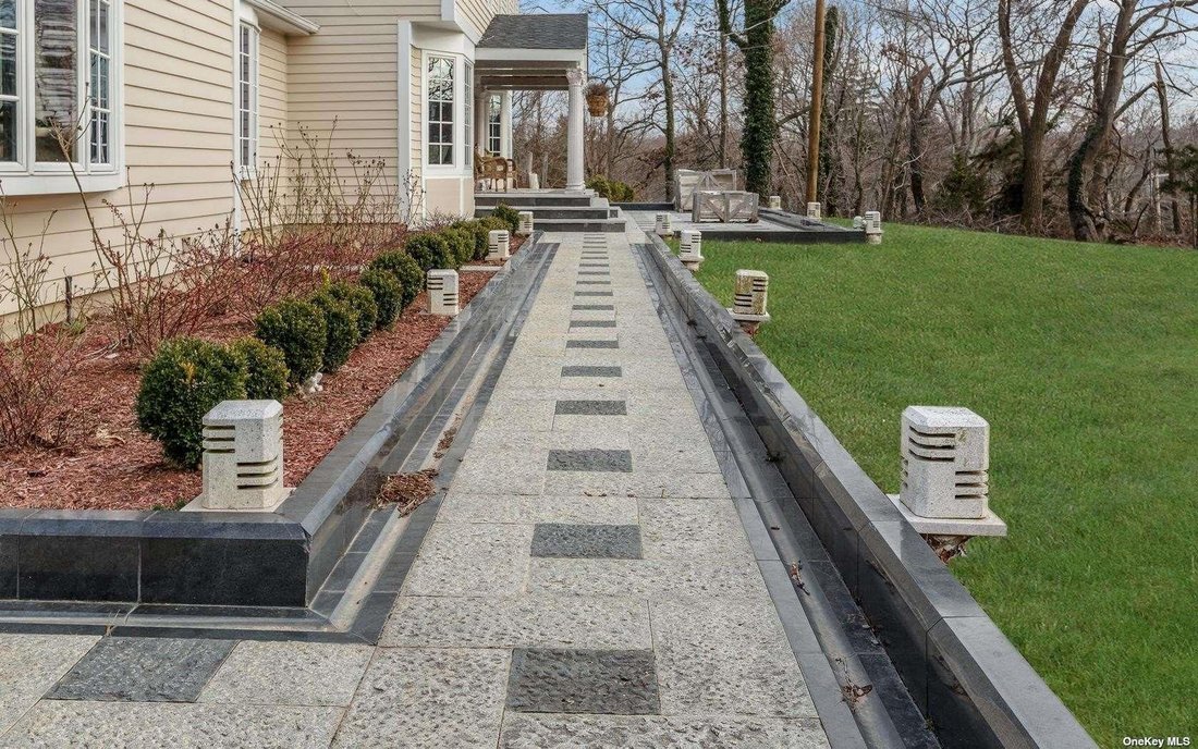 House in Setauket- East Setauket, New York, United States 4 - 16979268