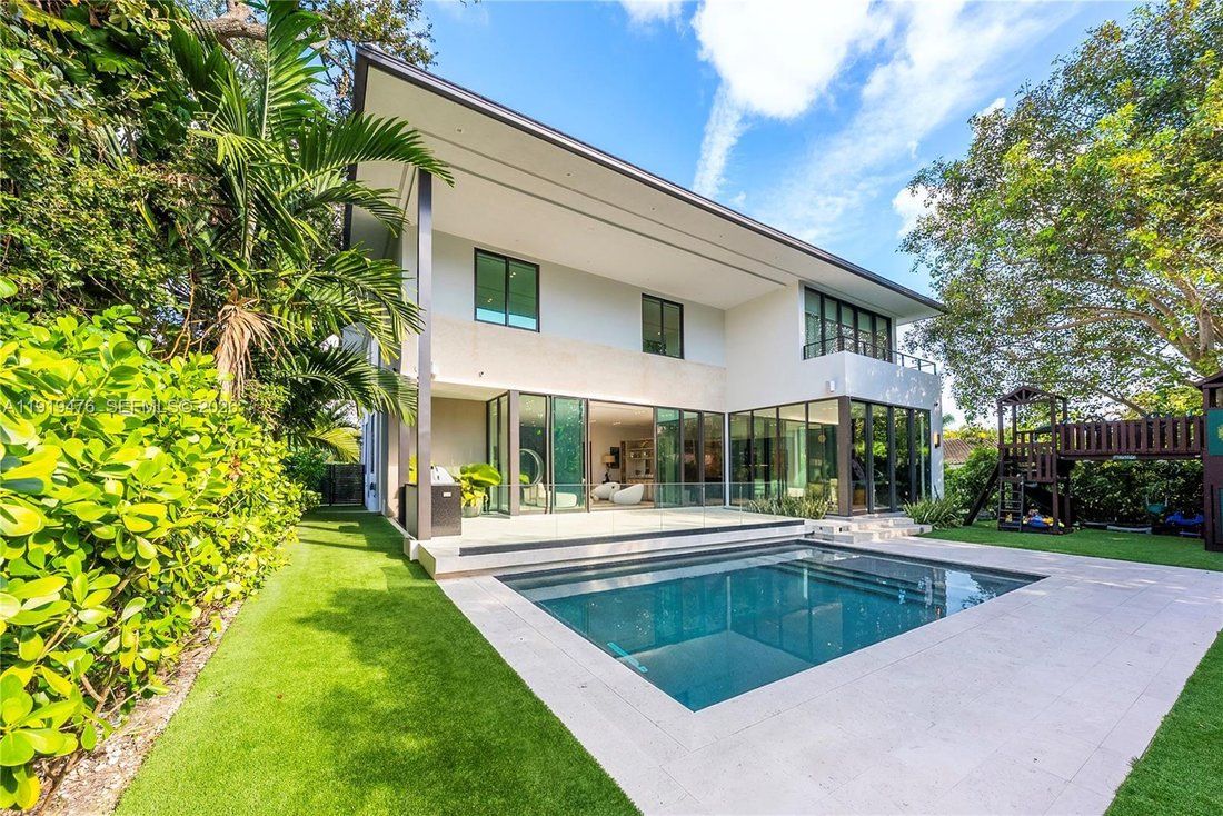 House in Miami, Florida, United States 1 - 16700965