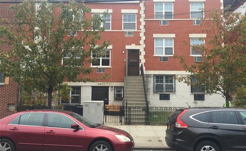 House in New York, New York, United States 1