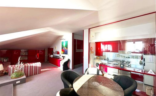 Santa Margherita Ligure 4 Room Apartment