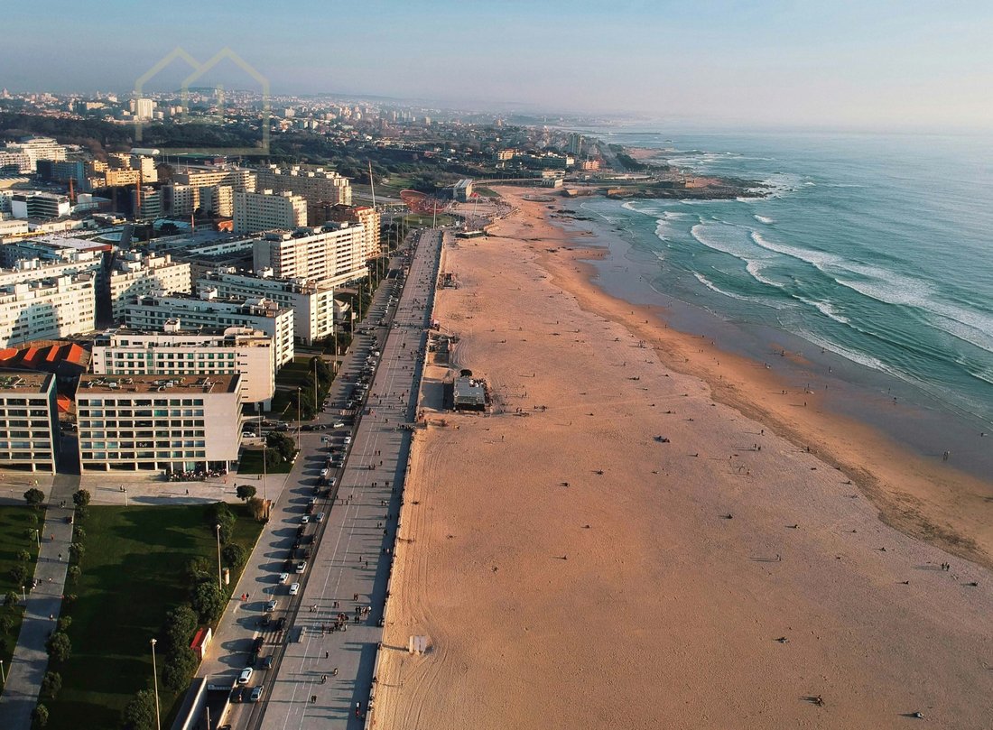 Apartment in Matosinhos e Leca da Palmeira, Porto District, Portugal 5 - 16981732