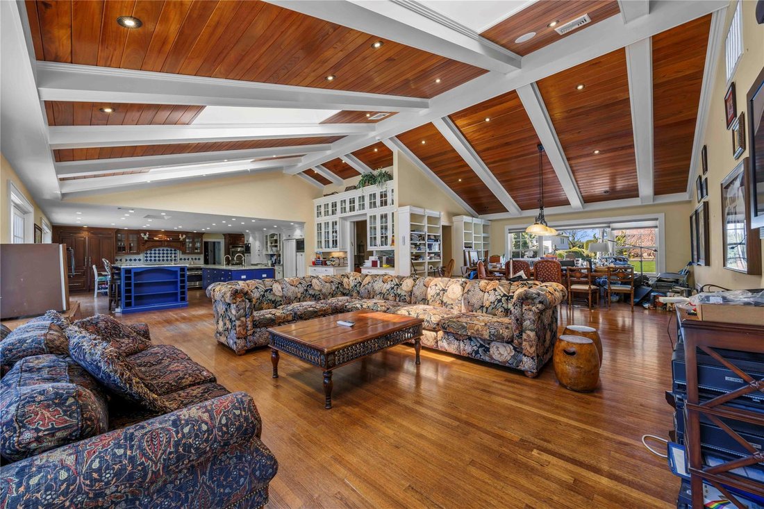 House in Lawrence, New York, United States 2 - 16980607