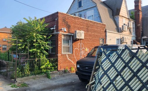 House in New York, New York, United States 1