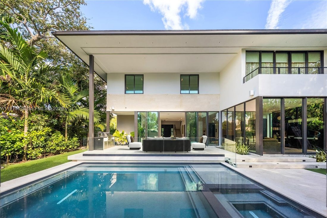 House in Miami, Florida, United States 4 - 16700965
