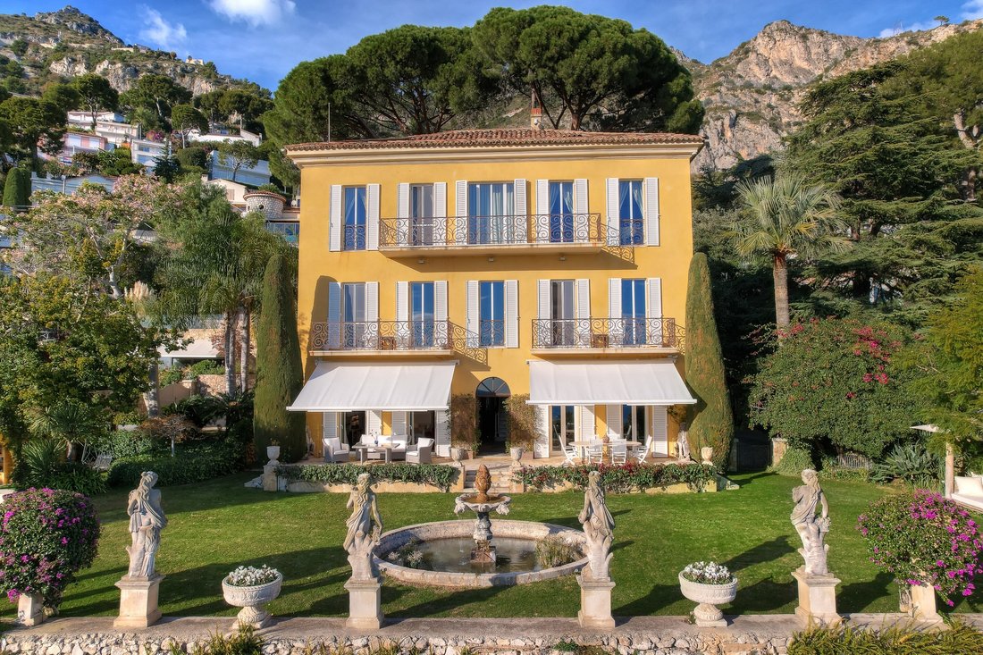 House in Èze, Provence-Alpes-Côte d'Azur, France 3 - 16960265