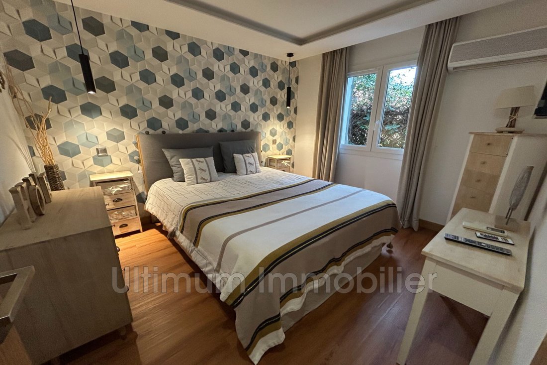 Villa in Ville-Les Saquedes-Le Bouillonnet, Sainte-Maxime, France 2 - 16977989