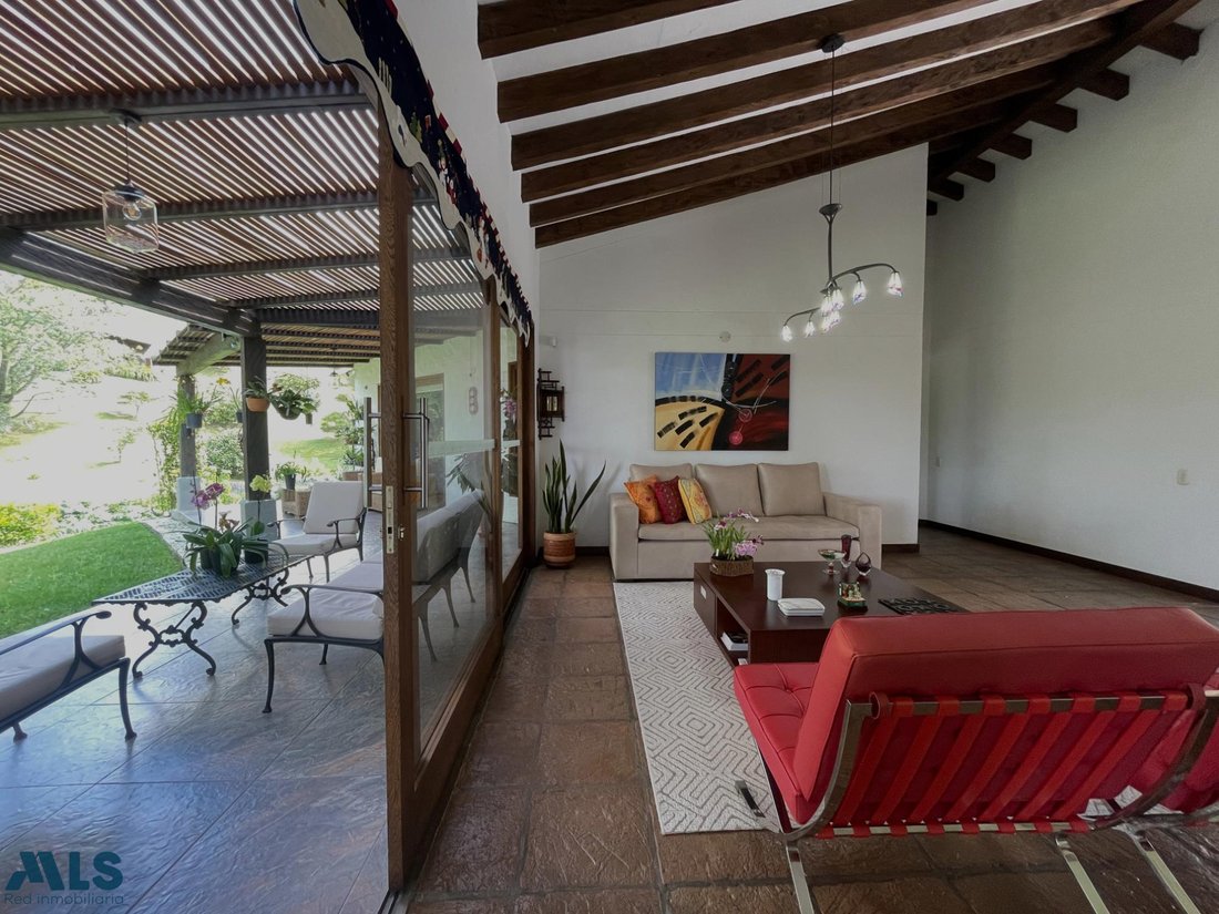 Finca in El Carmen, Carmen de Viboral, Colombia 4 - 16981266
