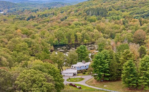 House in Carmel Hamlet, New York, United States 1