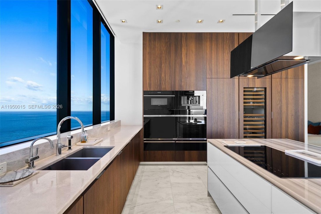 Condo in Sunny Isles Beach, Florida, United States 4 - 16982985