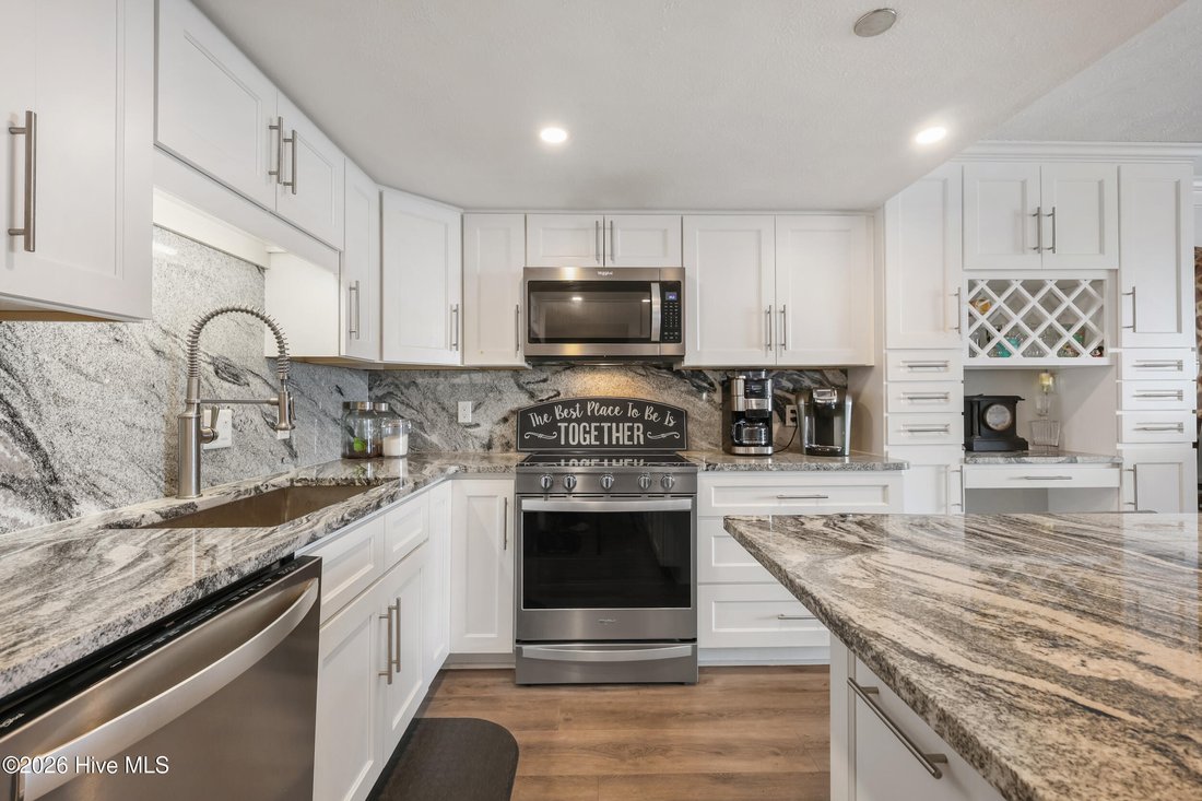 Condo in Carolina Beach, North Carolina, United States 3 - 16982853