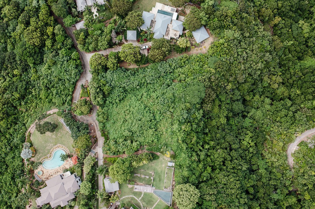 Land in Vaughans, Saint Thomas Lowland Parish, Saint Kitts and Nevis 1 - 16981319