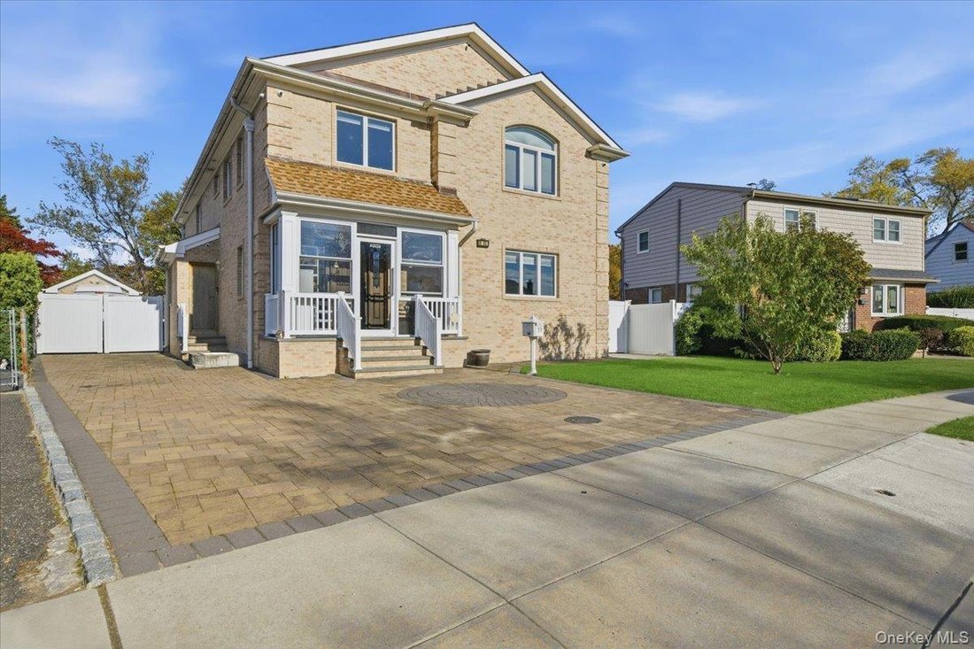 House in Hicksville, New York, United States 2 - 16979334