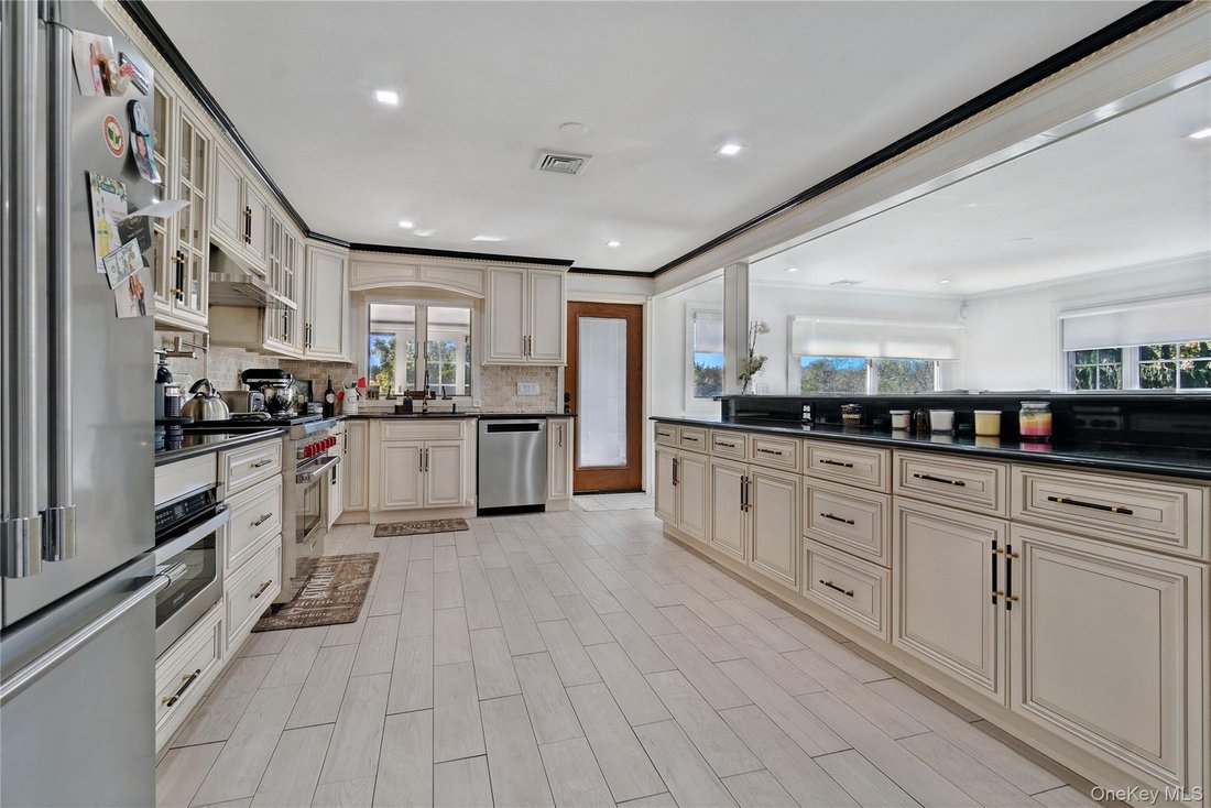 House in New York, New York, United States 4 - 16979069