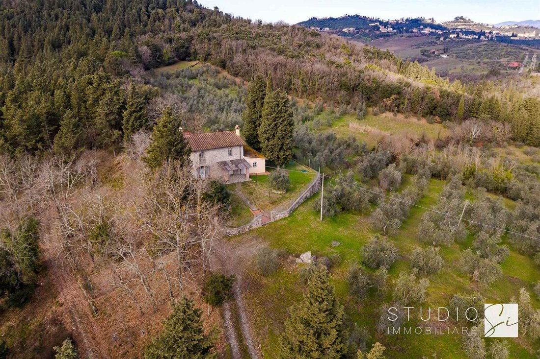 Villa in Center - La Rocca, Comeana, Tuscany 5 - 16983694