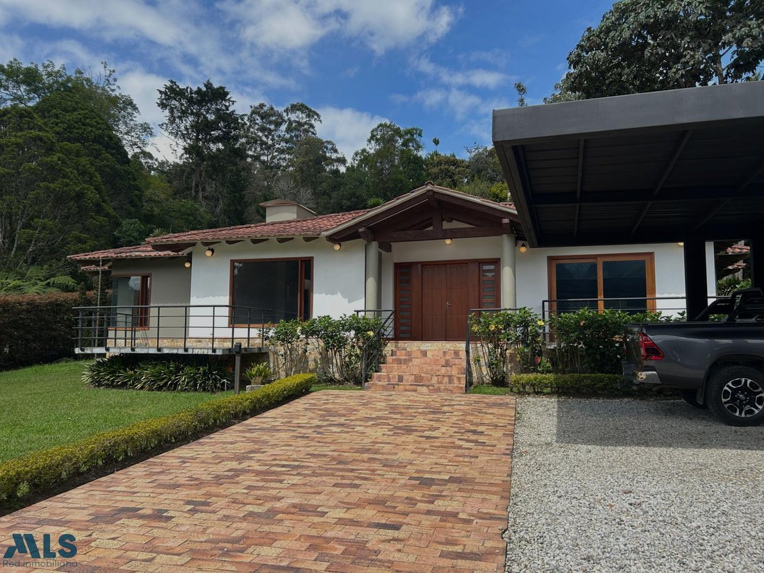 House in La Fe, Antioquia, Colombia 1 - 16981263