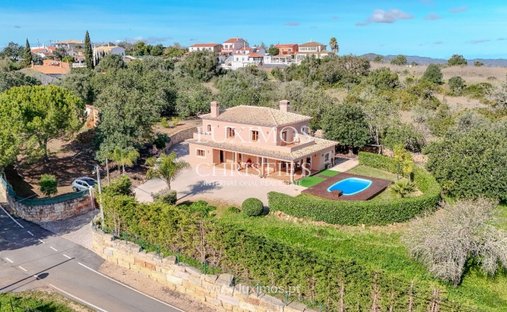 Villa in São Bartolomeu de Messines, Algarve, Portugal 1