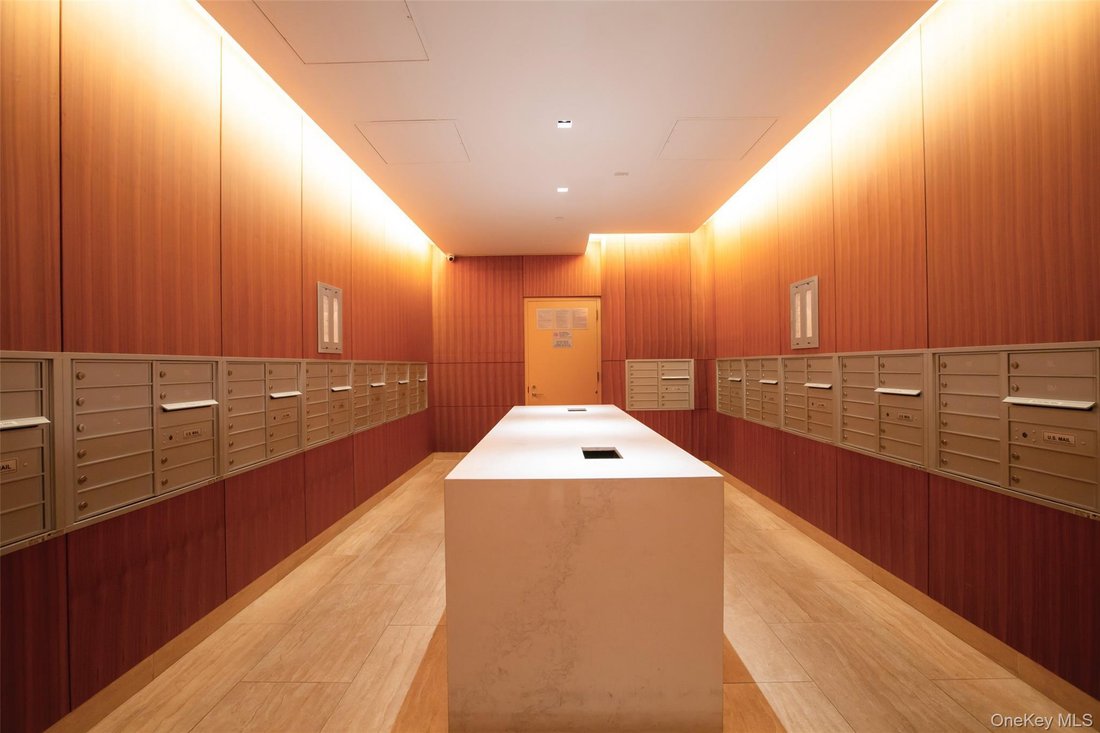 Condo in New York, New York, United States 4 - 16978979