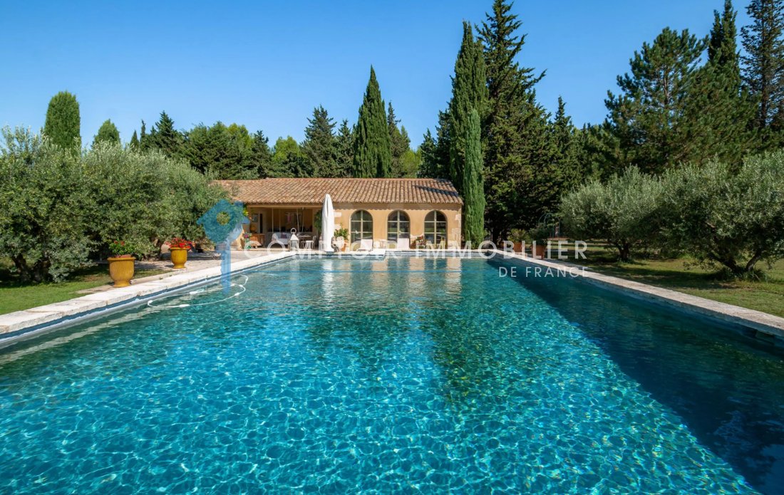 Castle in Boulbon, Provence-Alpes-Côte d'Azur, France 3 - 16984058
