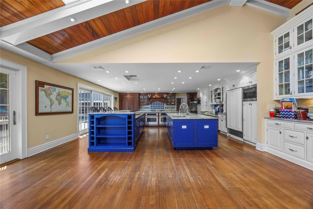 House in Lawrence, New York, United States 5 - 16980607
