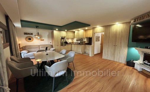 Villa in Ville-Les Saquedes-Le Bouillonnet, Sainte-Maxime, France 1