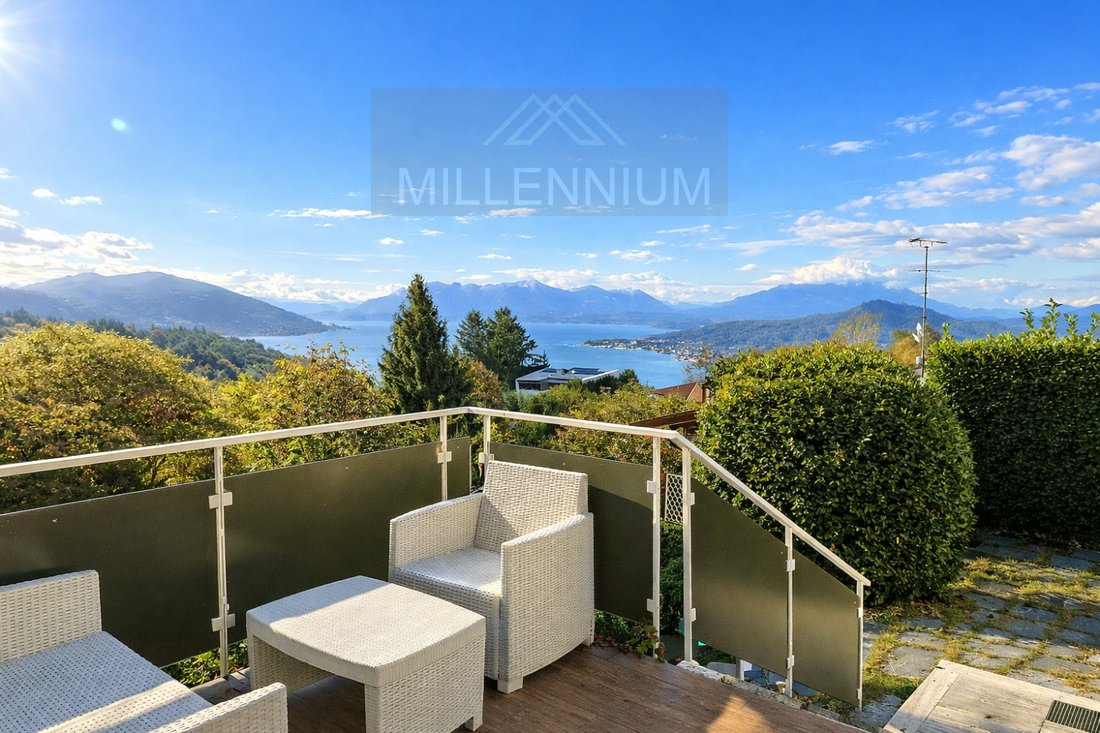 Villa in Arona, Piedmont, Italy 1 - 16900424