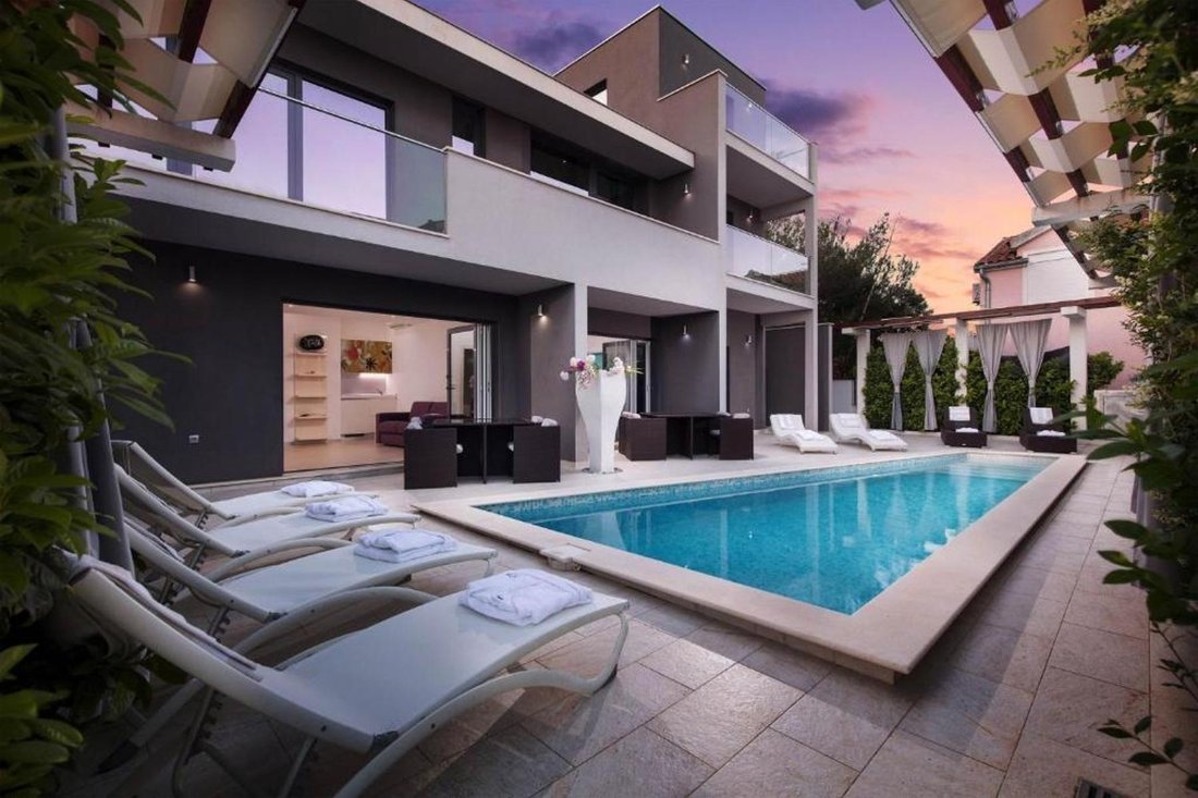 Villa in Rogoznica, Sibenik-Knin County, Croatia 5 - 16984077