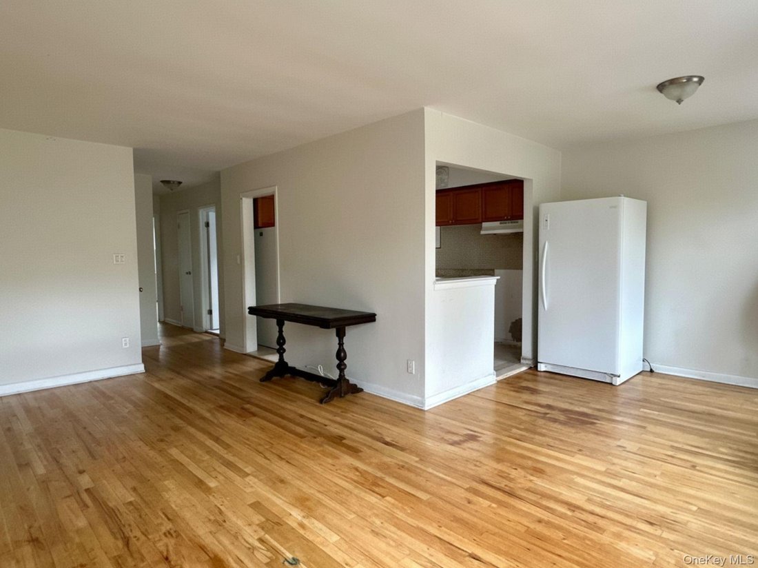 House in New York, New York, United States 5 - 16980013