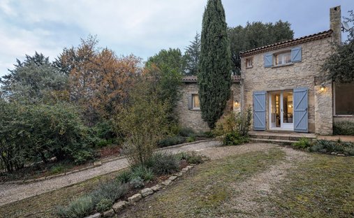 House in Châteauneuf, Bourgogne – Franche-Comté, France 1