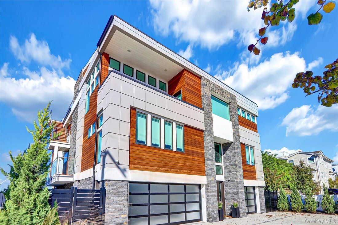 House in Point Lookout, New York, United States 2 - 16980942