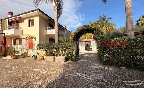 Country House in Sperlonga, Lazio, Italy 1
