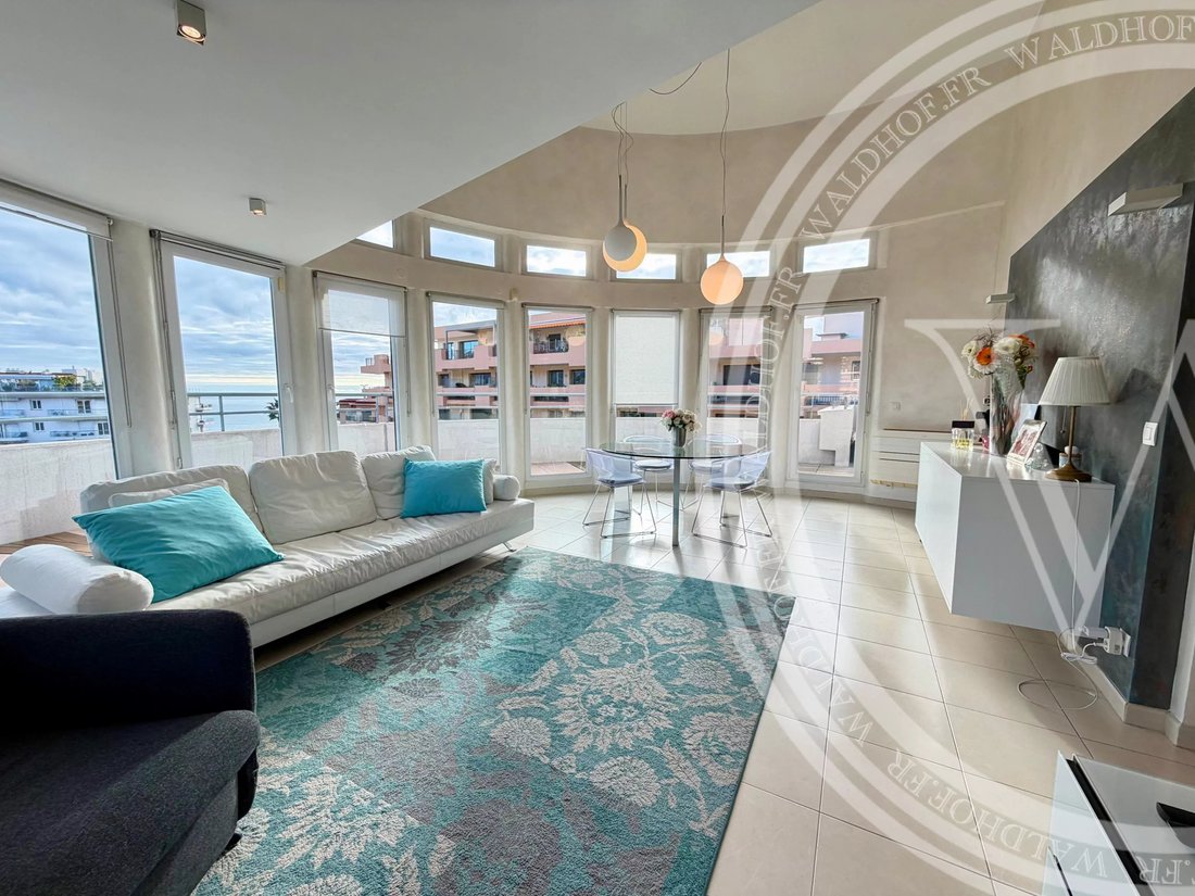 Penthouse in Menton, Provence-Alpes-Côte d'Azur, France 5 - 16981488