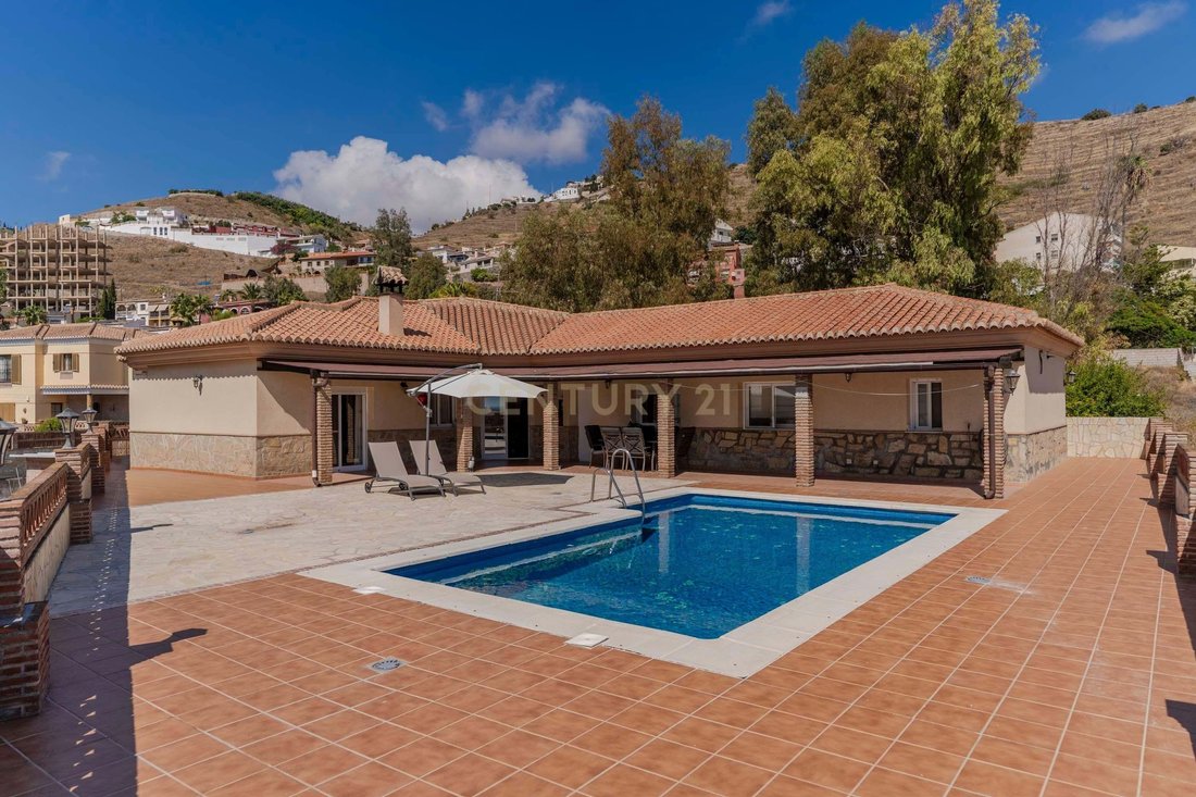 Villa in Almunecar, Andalusia, Spain 1 - 16981567