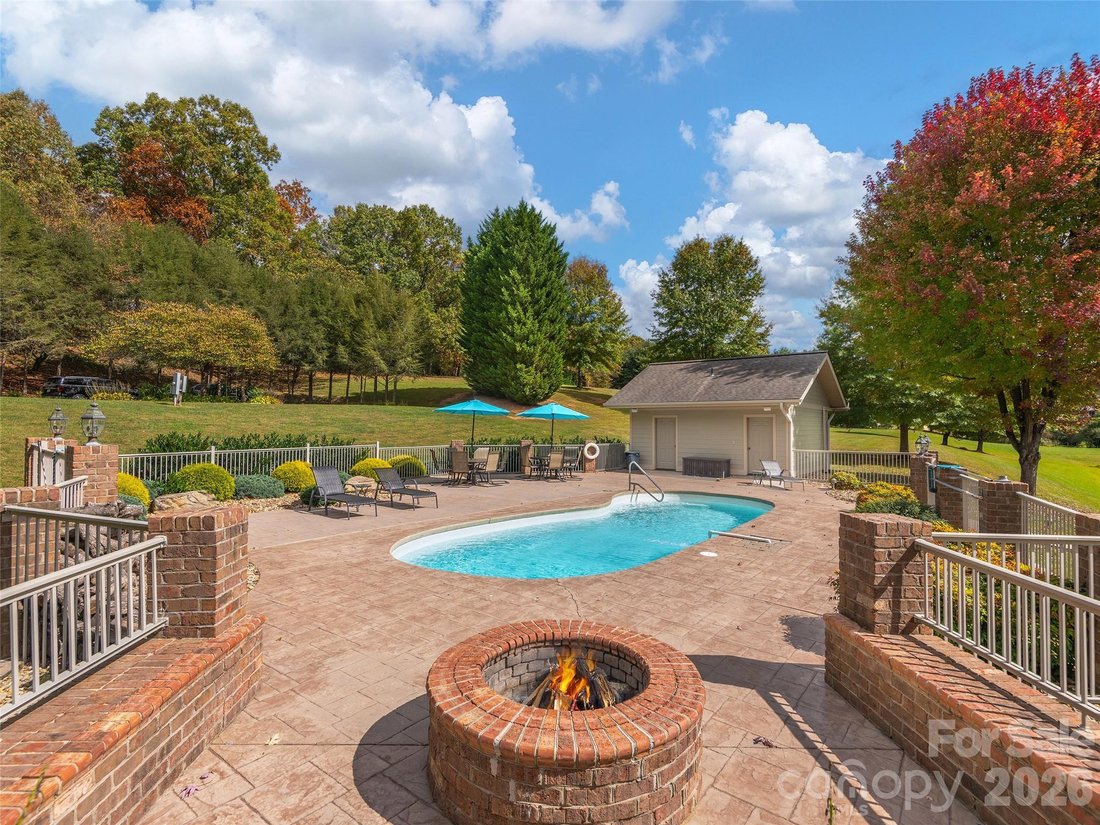 House in Canton, North Carolina, United States 5 - 16817041