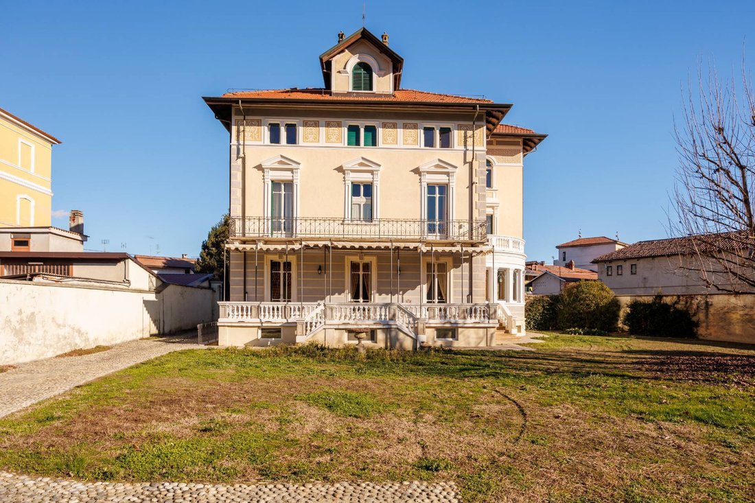 Lauriano, Piedmont, Italy 3 - 16984844