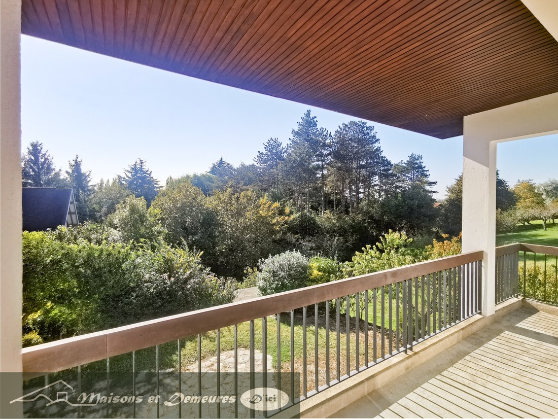 Villa in Saint-Pierre-d'Irube, Nouvelle-Aquitaine, France 2 - 16983393