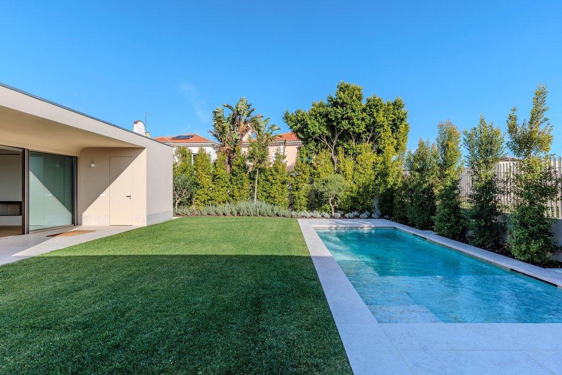 Villa in Cascais e Estoril, Lisbon, Portugal 1 - 16981587